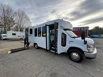 2016 ford wheelchair shuttle bus