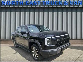 102.2kwh luxury auto 4wd 4dr