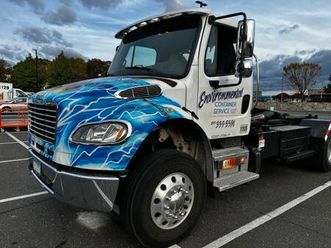 2014 freightliner hook lift