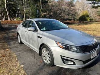 2015 kia optima ex – low miles, great condition
