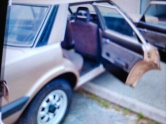 ford taunus année 1981 .5 portes .très bon état général.toit ouvrant à manivelle