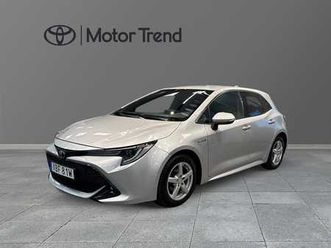 corolla 1,8 hybrid 5d style