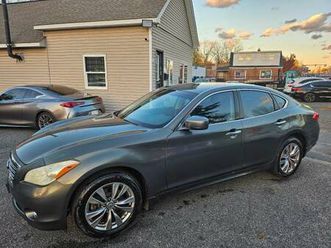 2012 infiniti m37x