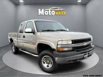 2001 chevrolet silverado 2500hd / low miles only 97,000