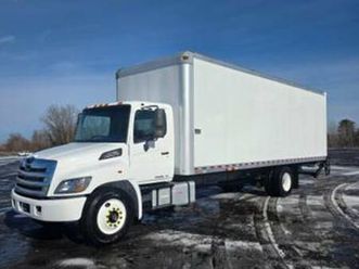 2016 hino 268 box truck 28 foot