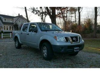 2014 nissan frontier s crew cab 64k mi