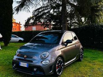 595 competizione