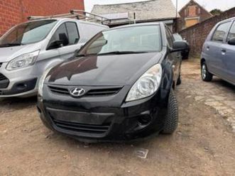 ② hyundai i 20 essence airco 79000 km — hyundai — 2ememain