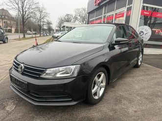 volkswagen jetta vi bmt xenon/navi/pdc/kamera/euro6