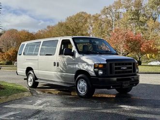 2010 ford econoline e-350 xl super duty 15 passenger van