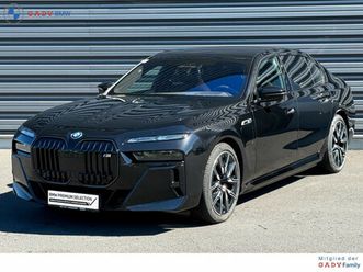 bmw m760e xdrive limousine