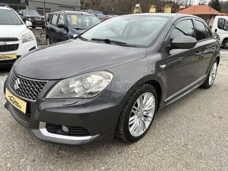 suzuki kizashi 2.4 sport +szervizkönyv+193e.km+