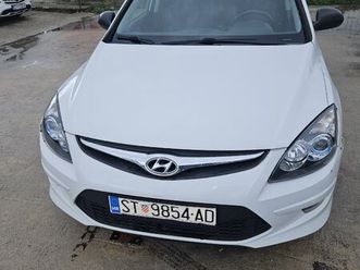 hyundai i30 1,6, 2011 god.