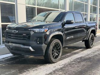 chevrolet colorado 2024 4x4 trail boss crew cab 2.7l 5ft