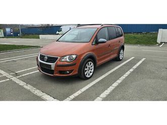 volkswagen touran cross moreni