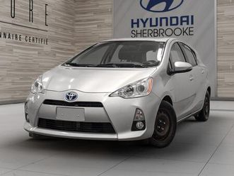 toyota prius c 2012 4.5 l/100 km tech gps push start cruise air clim bluetooh