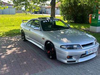 nissan skyline r33 gtst s1