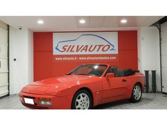 1989 porsche 944 rouge manuel, 5 vitesses conduite à gauc...