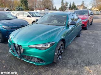 alfa romeo giulia 2.0 turbo intensa q4