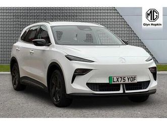2025 - 170kw se ev long range 64kwh 5dr auto
