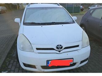 toyota corolla verso 2.2 diesel, manual puck • olx.pl