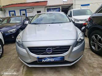 volvo v40 d2 geartronic kinetic