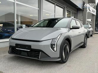 kia ev4 58.3 kwh baterija. 150 kw 204 km star