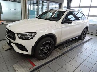 mercedes-benz glc 300 de 4m amg/night/led/distronic/kamera/ahk