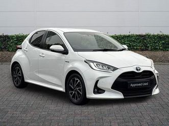 toyota yaris design hatchback's 1.5 vvt-h design e-cvt euro 6 (start/stop) 5dr