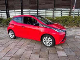 2018 toyota aygo 1.0 vvt-i x-play 5dr hatchback petrol manual