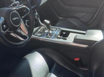 jaguar - xe 2.0d i4 132kw180cv rwd at rdynamic se