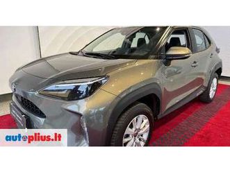 toyota yaris cross, 1.5 l., off-road / crossover