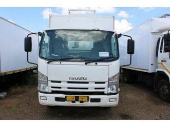 2016 isuzu n series nmr 250 amt f/c c/c