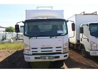 2018 isuzu n series nmr 250 amt f/c c/c