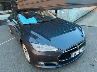 topp utstyrt tesla model s 85d med dual motor firehjuls