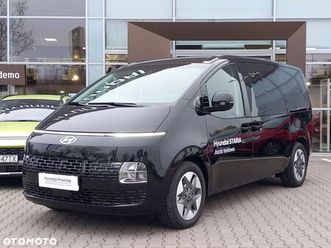 hyundai staria 1.6 t-gdi hev smart vip