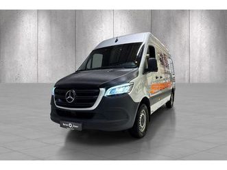 317 cdi rwd/ 37 | distronic | ryggekamera | krok |