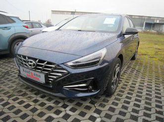 hyundai i30 fl 1.5 benzin, m/t intro edition