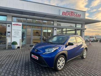 toyota aygo (x) 1.0-l-vvt-i play s-cvt
