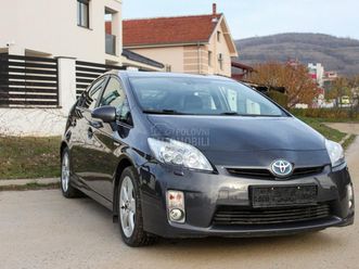 toyota prius executive