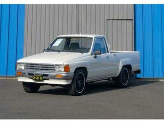 toyota hilux pick-up - 1988