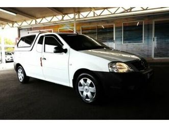 2021 nissan np200 1.6 a/c safety pack