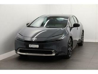 toyota prius 2.0 plug-in-hybrid style: réserver un essai sur route !