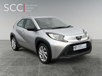 1.0 vvt-i pure x-shift euro 6 (start/stop) 5dr