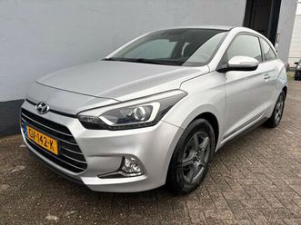 hyundai i20 coupé - 1.2 hp i-motion - airco - lmv