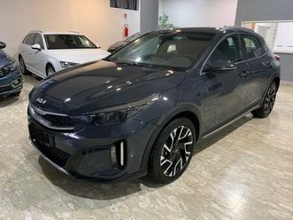 xceed xceed 1.6 crdi 136 cv mhev dct business