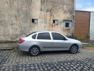 renault symbol privilège hi-flex 1.6 16v 4p 2010