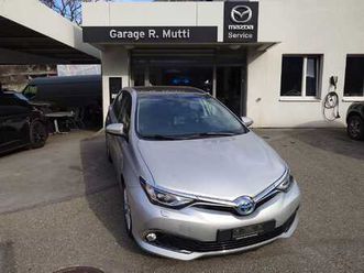 auris 1.8 hsd luna e-cvt