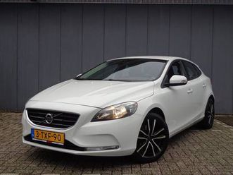 volvo v40 - 1.6 t3 momentum 1eig, vol.onderh