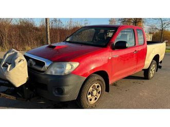 toyota hilux 2.5 d4d 4x4 klima + winterdienst